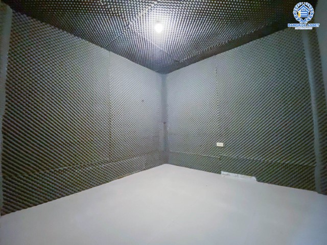 *****บ้านแฝดมือสองย่านกรุงเทพฯ ม.หลักสี่แลนด์ ดอนเมือง บนเนื้อที่กว้างขวางสุดๆ 35 ตร.ว. ฟังก์ชันจัดเต็ม 4 ห้องนอน 2 ห้องน้ำ 1 ที่จอดรถ แถมฟรี! 3 เครื่องปรับอากาศ 2 เครื่องทำน้ำอุ่น บนทำเลเดินทางสะดวก เพียง 20 นาทีก็ถึงสนามบินดอนเมือง ใกล้โรบินสัน ศรีสมาน, เมืองทองธานี และรถไฟฟ้า "สถานีดอนเมือง"